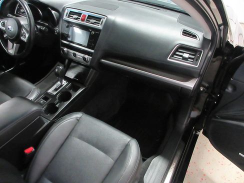 Used 2015 Subaru Legacy 2.5i Limited AWD/4WD image 22