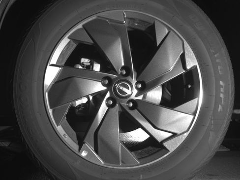 Used 2025 Nissan Rogue SV AWD/4WD image 12