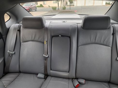 Used 2005 Buick LaCrosse CXS image 28