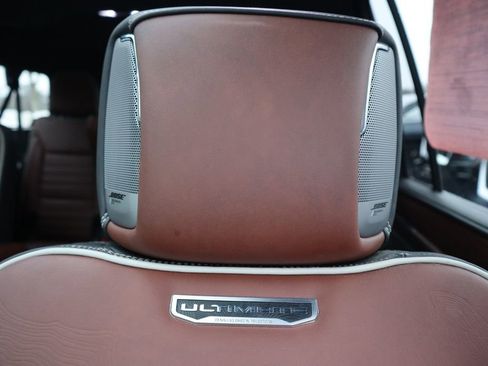 Used 2023 GMC Yukon XL Denali Ultimate image 19