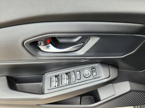 Certified 2024 Honda Accord EX image 17