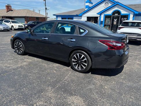 Used 2018 Nissan Altima 2.5 SL FWD image 7