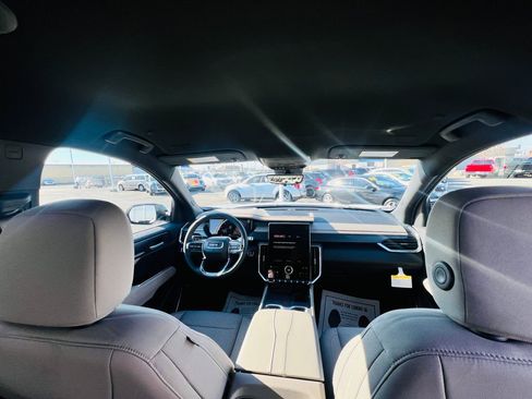 New 2026 GMC Acadia Elevation w/ Black Edition image 15