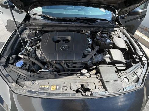 Used 2023 MAZDA MAZDA3 s FWD image 19