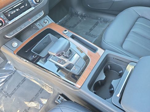 Used 2022 Audi Q5 2.0T Premium image 23