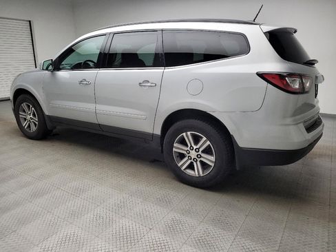 Used 2017 Chevrolet Traverse LT image 3