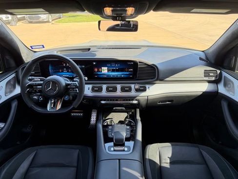 Used 2024 Mercedes-Benz GLS 63 AMG 4MATIC image 29