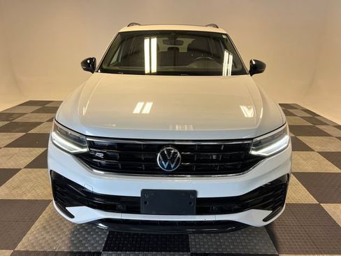 Certified 2023 Volkswagen Tiguan SE R-Line AWD/4WD image 2