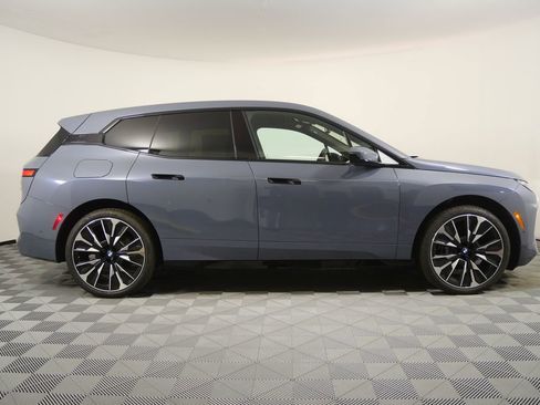 New 2026 BMW iX xDrive60 image 2
