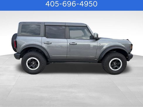 Used 2023 Ford Bronco Outer Banks w/ Sasquatch Package AWD/4WD image 7