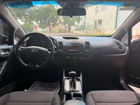 Used 2018 Kia Forte LX FWD image 13