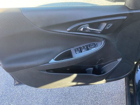 Used 2023 Chevrolet Malibu LT image 11