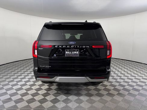 Used 2025 Ford Expedition Platinum AWD/4WD image 9