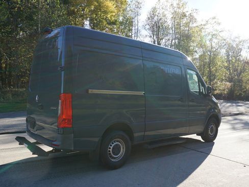 Used 2019 Mercedes-Benz Sprinter 144 image 5