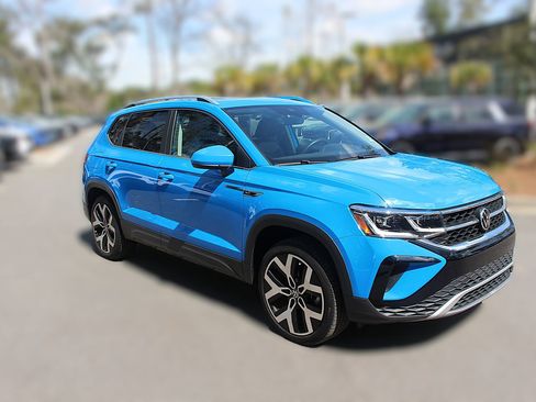 Used 2022 Volkswagen Taos SEL image 13