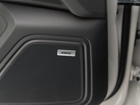 Certified 2025 Porsche Macan image 23