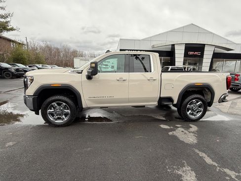 New 2026 GMC Sierra 2500 SLE w/ SLE Value Package; image 2