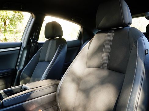 Used 2021 Honda Civic Sport image 13