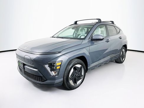 Used 2024 Hyundai Kona SEL FWD image 3
