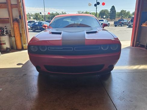 Used 2019 Dodge Challenger SXT AWD/4WD image 11