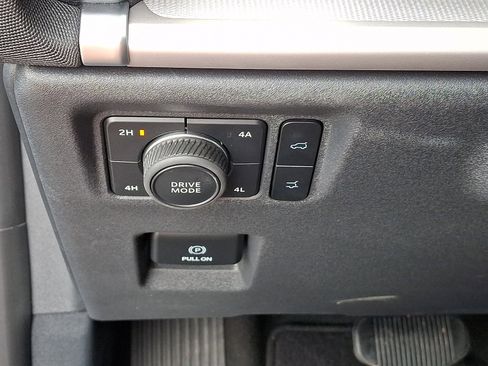 Certified 2025 Ford Expedition Max Active AWD/4WD image 29
