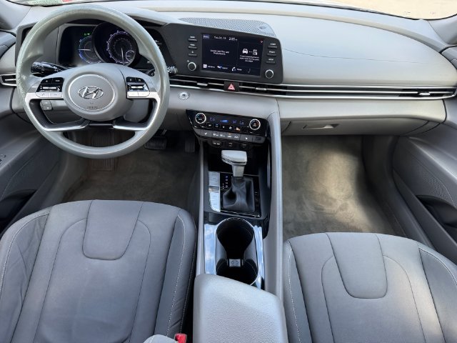 Used 2023 Hyundai Elantra Blue FWD image 17