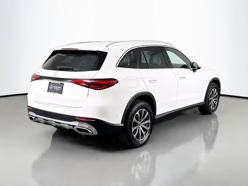 Used 2025 Mercedes-Benz GLC 300 4MATIC image 7