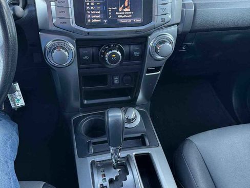 Used 2015 Toyota 4Runner SR5 Premium image 14