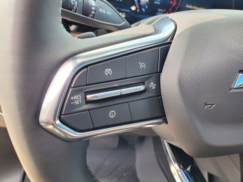 New 2025 Chevrolet Suburban High Country image 17