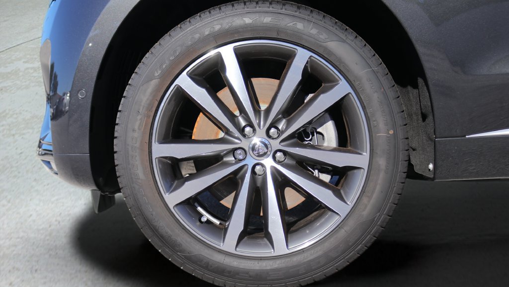 New 2026 Jaguar F-PACE R-Dynamic S AWD/4WD image 27