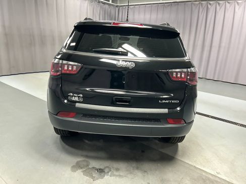 Used 2024 Jeep Compass Limited image 6