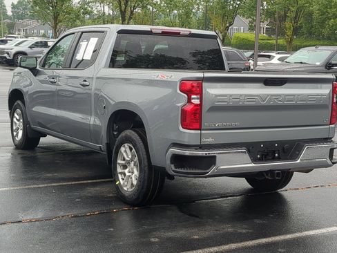 Used 2024 Chevrolet Silverado 1500 LT AWD/4WD image 8