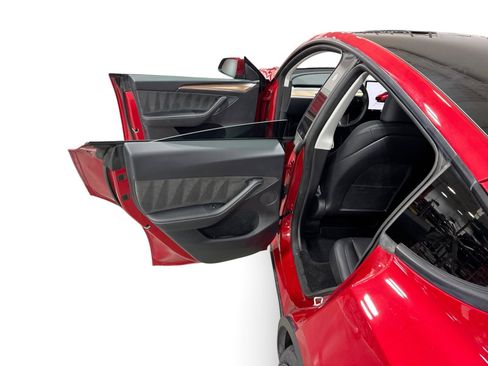 Certified 2023 Tesla Model Y Performance AWD/4WD image 10
