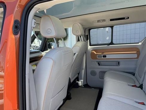 New 2025 Volkswagen ID. Buzz 1st Edition image 15