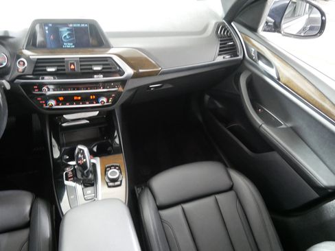 Used 2018 BMW X3 xDrive30i image 11