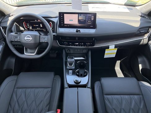New 2026 Nissan Rogue Platinum AWD/4WD image 8