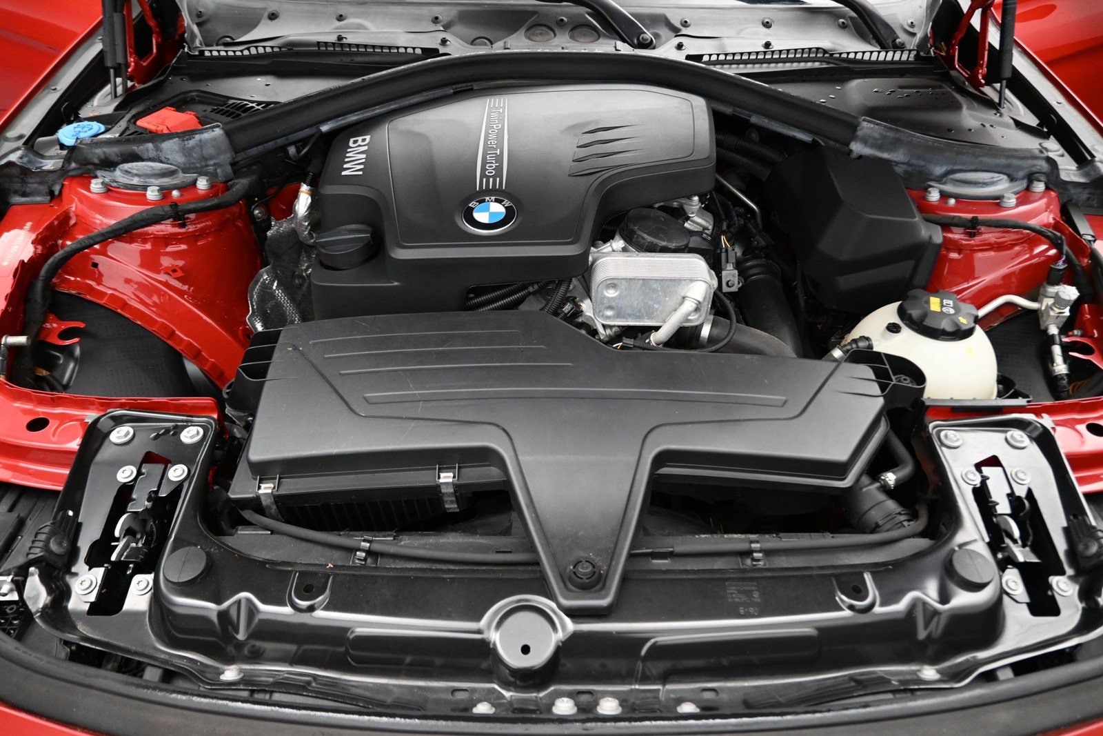 Used 2018 BMW 320i Sedan w/ Convenience Package RWD image 18
