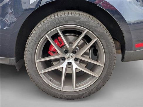 Used 2023 Porsche Macan S AWD/4WD image 13