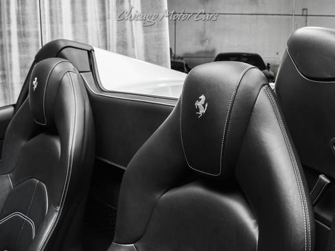 Used 2017 Ferrari 488 Spider image 24