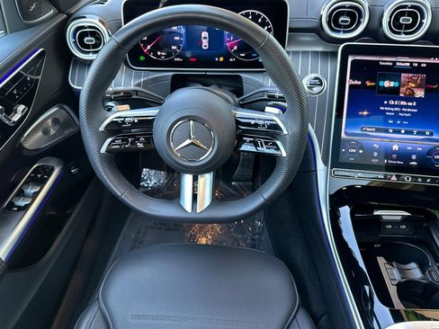 Used 2025 Mercedes-Benz C 300 Sedan image 15