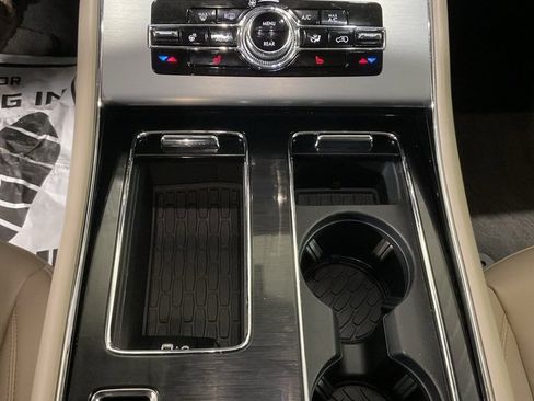 Used 2023 Lincoln Aviator 2WD w/ Premium Package image 21