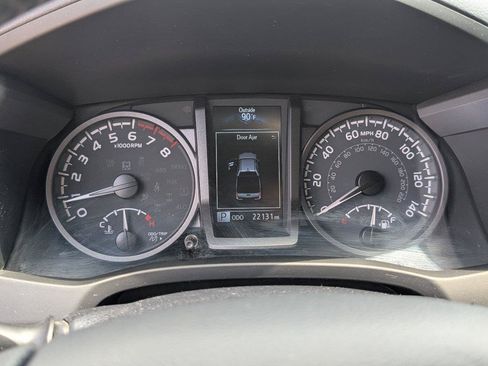 Used 2023 Toyota Tacoma TRD Off-Road AWD/4WD image 27