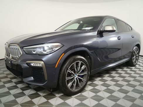 Used 2020 BMW X6 M50i w/ Premium Package image 7