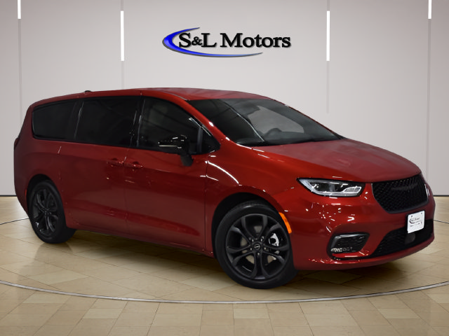 New 2026 Chrysler Pacifica Select FWD image 8