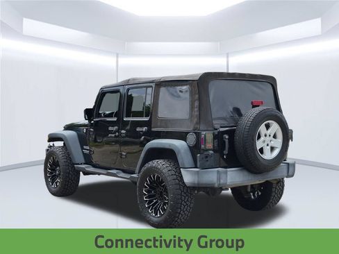 Used 2017 Jeep Wrangler Unlimited Sport w/ Quick Order Package 23S AWD/4WD image 4