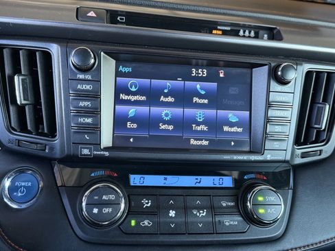 Used 2018 Toyota RAV4 SE w/ Advanced Technology Package AWD/4WD image 29