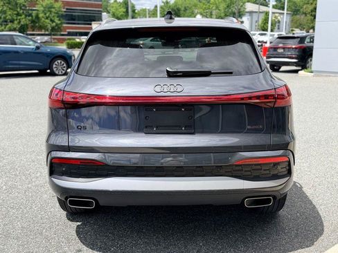 Used 2025 Audi Q5 Premium w/ Convenience Package AWD/4WD image 5