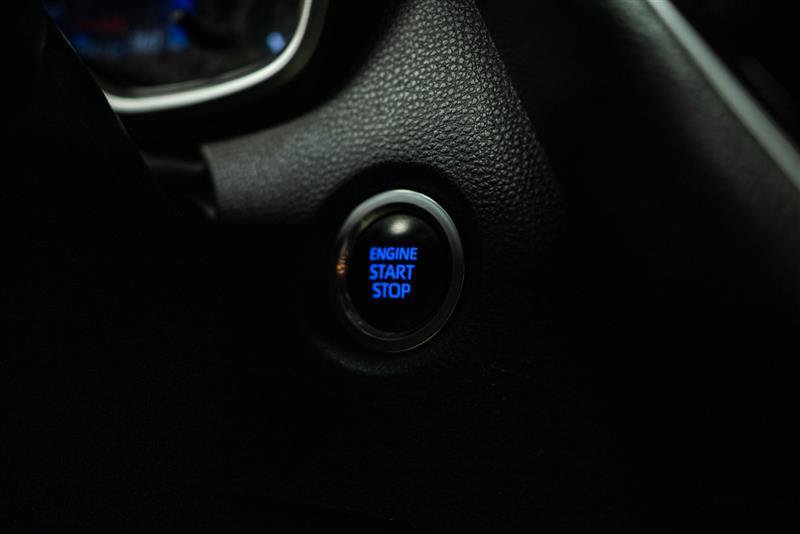 Used 2019 Toyota Corolla XSE FWD image 17