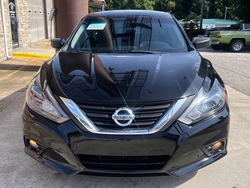 Used 2016 Nissan Altima 2.5 SR FWD image 9
