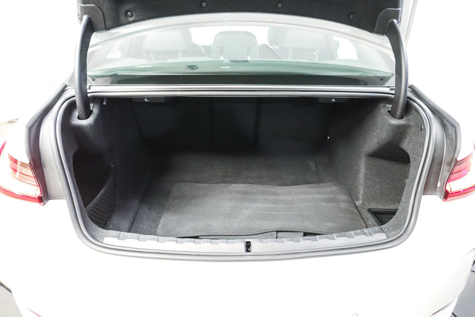 Certified 2023 BMW 330i Sedan w/ Premium Package RWD image 26
